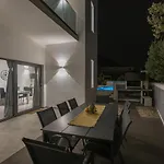 فيلة Simon ماكارسكا
